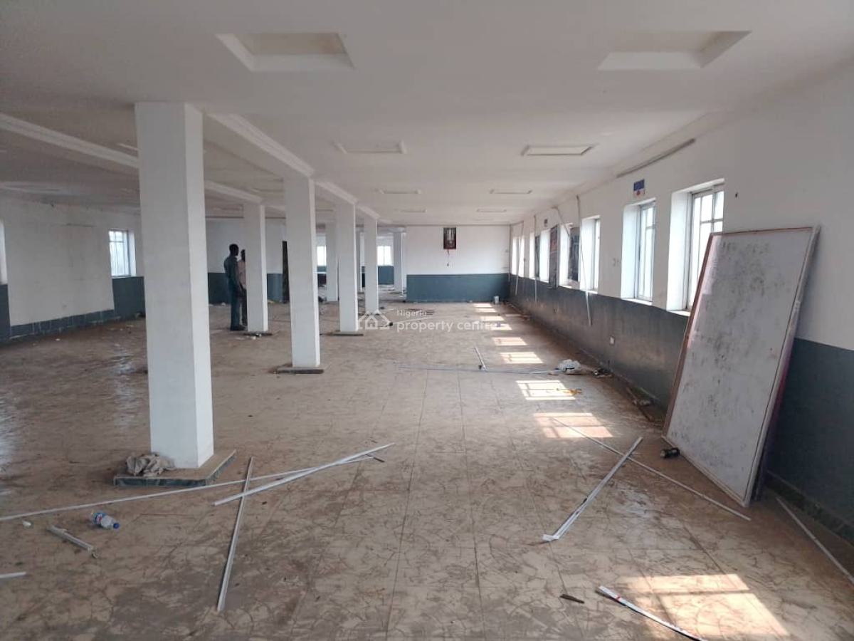 Lease / Letting of Office Space Available  382 Sqm, Shagam Road Ikorodu Sabo Ikorodu Lagos, Ikorodu, Lagos, Office Space for Rent