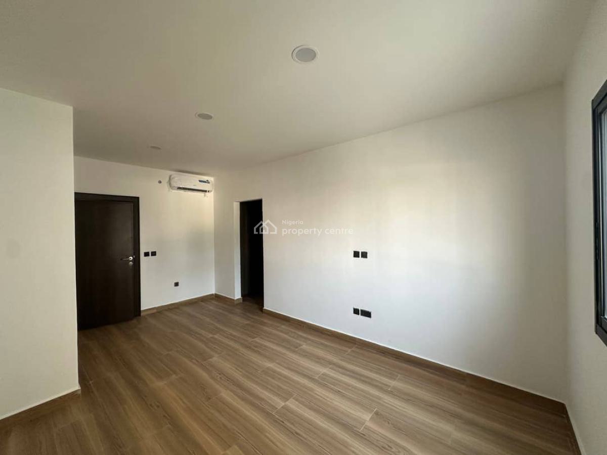 3bedroom Apt + Bq, Swimmjng Pool, Gym, Elevatoroff Banana Island Road, Banana Island Road, Ikohi Lagos Nigeria., Ikoyi, Lagos, Flat / Apartment for Rent