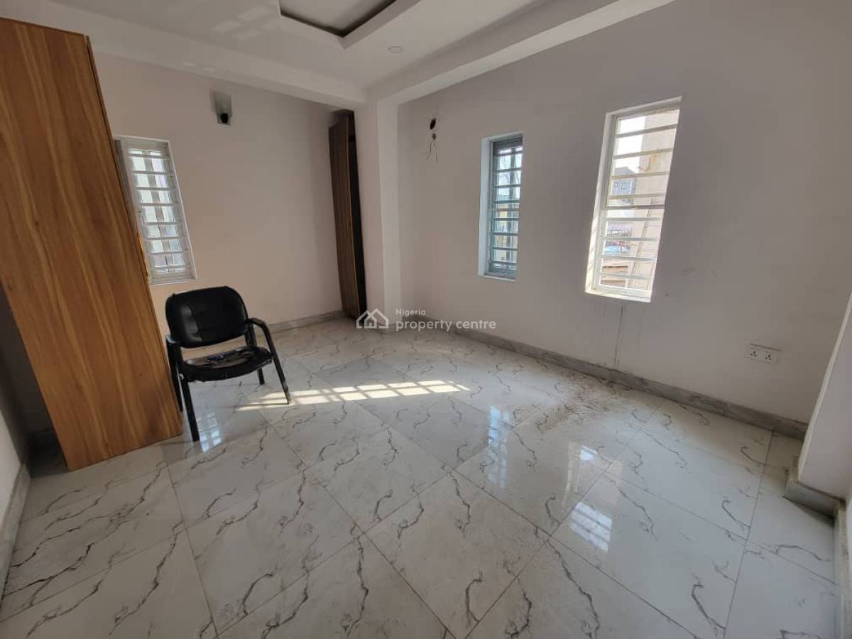 3 Bedroom Flat (first-floor Front Flat) in Surulere, Ikate, Surulere, Surulere, Lagos, Flat / Apartment for Sale