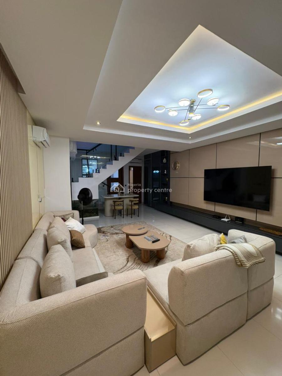 Ultra-luxurious 2 Bedroom Maisonette with Mini-aquarium, Lekki Phase 1, Lekki, Lagos, Flat / Apartment Short Let