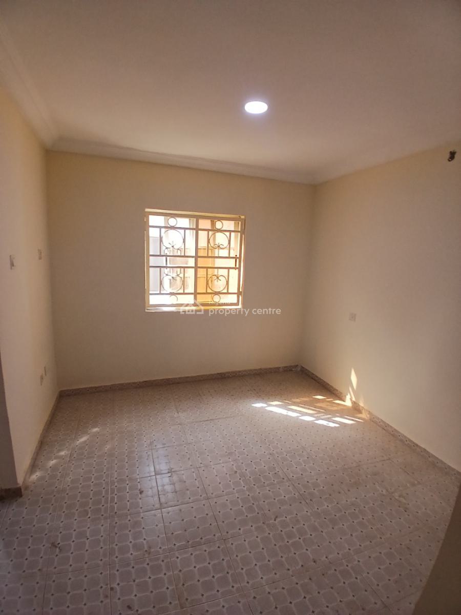 Newly Renovated 3 Bedrooms En Suite in an Estate, Gaduwa, Abuja, Semi-detached Bungalow for Rent