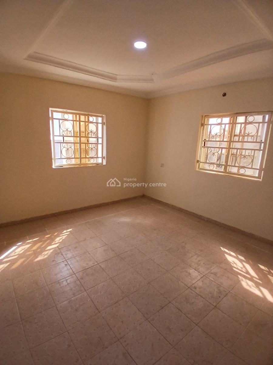Newly Renovated 3 Bedrooms En Suite in an Estate, Gaduwa, Abuja, Semi-detached Bungalow for Rent
