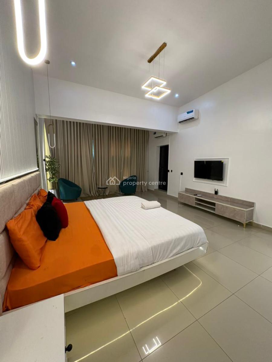 Exquisite 4-bedroom Duplex with Snooker Board & Ps5, Lekki Phase 1, Lekki, Lagos, House Short Let