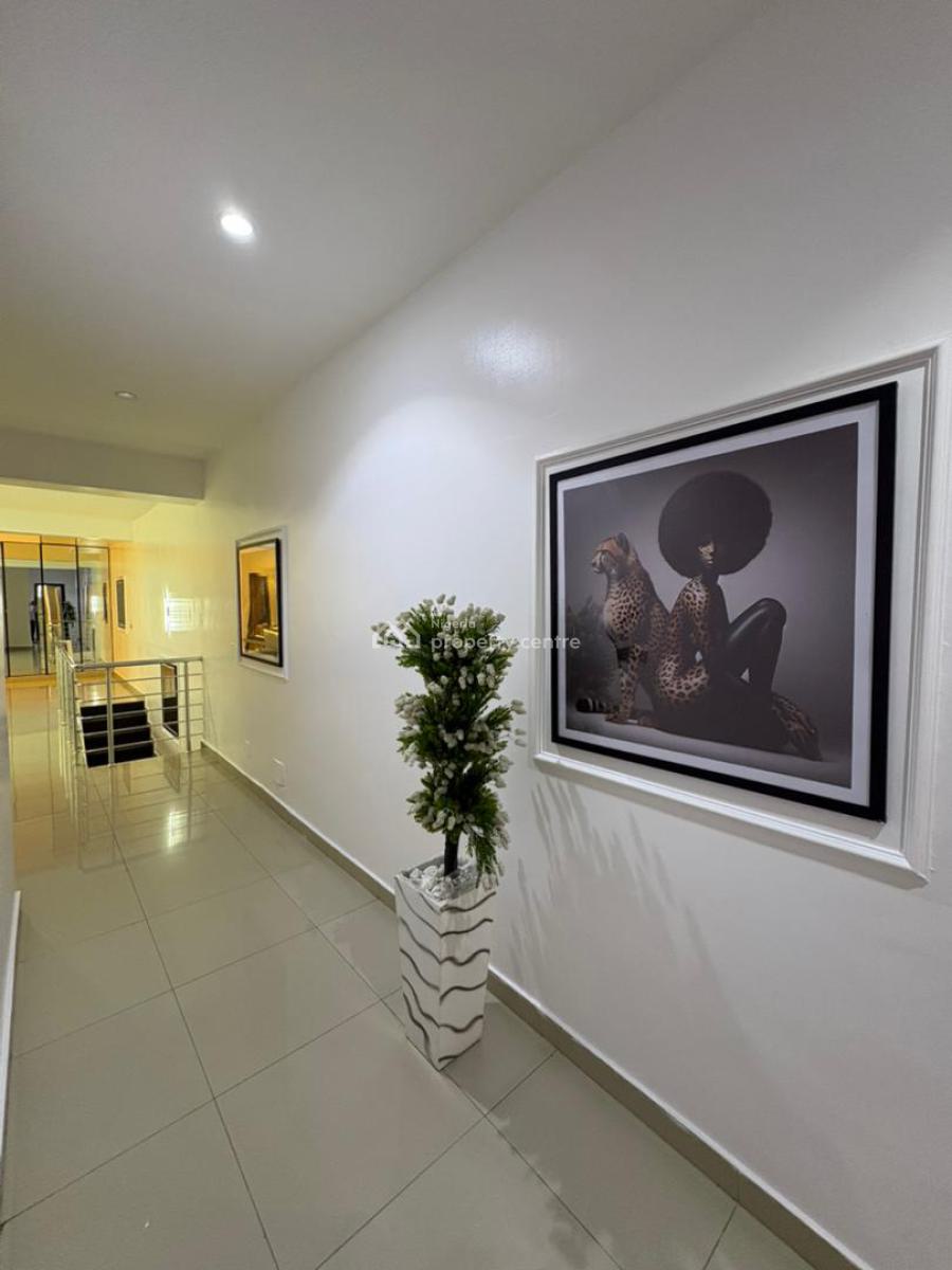 Exquisite 4-bedroom Duplex with Snooker Board & Ps5, Lekki Phase 1, Lekki, Lagos, House Short Let