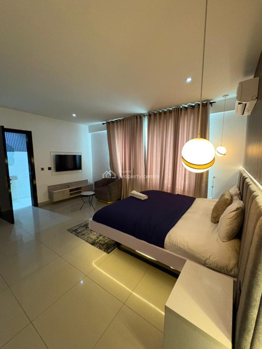 Exquisite 4-bedroom Duplex with Snooker Board & Ps5, Lekki Phase 1, Lekki, Lagos, House Short Let