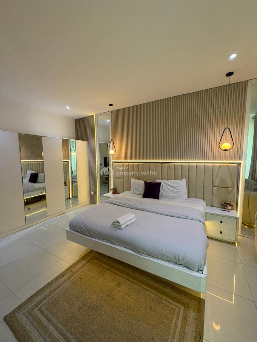 Exquisite 4-bedroom Duplex with Snooker Board & Ps5, Lekki Phase 1, Lekki, Lagos, House Short Let