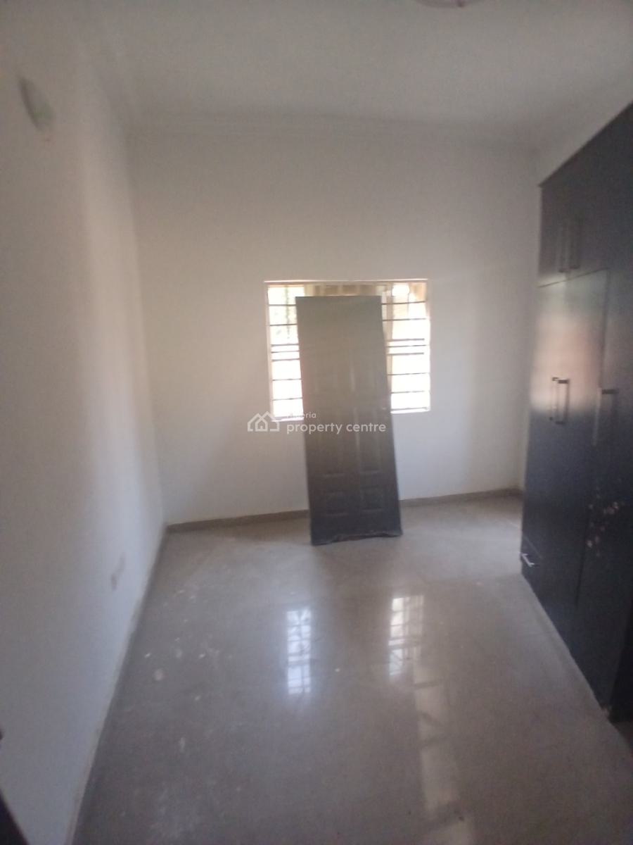 Newly Renovated 2 Bedrooms Flat En Suite, Gaduwa, Abuja, Flat / Apartment for Rent