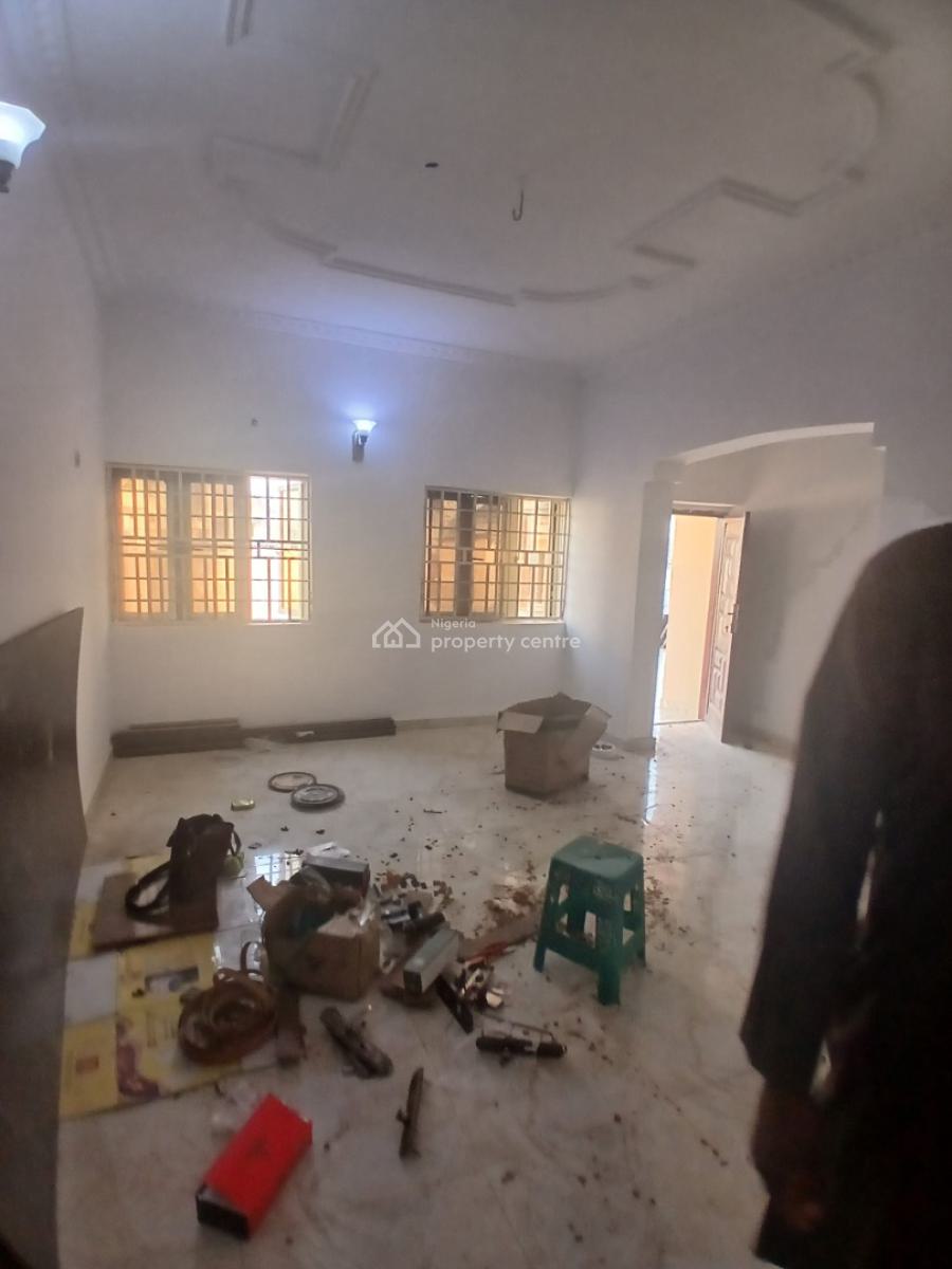 Newly Renovated 2 Bedrooms Flat En Suite, Gaduwa, Abuja, Flat / Apartment for Rent