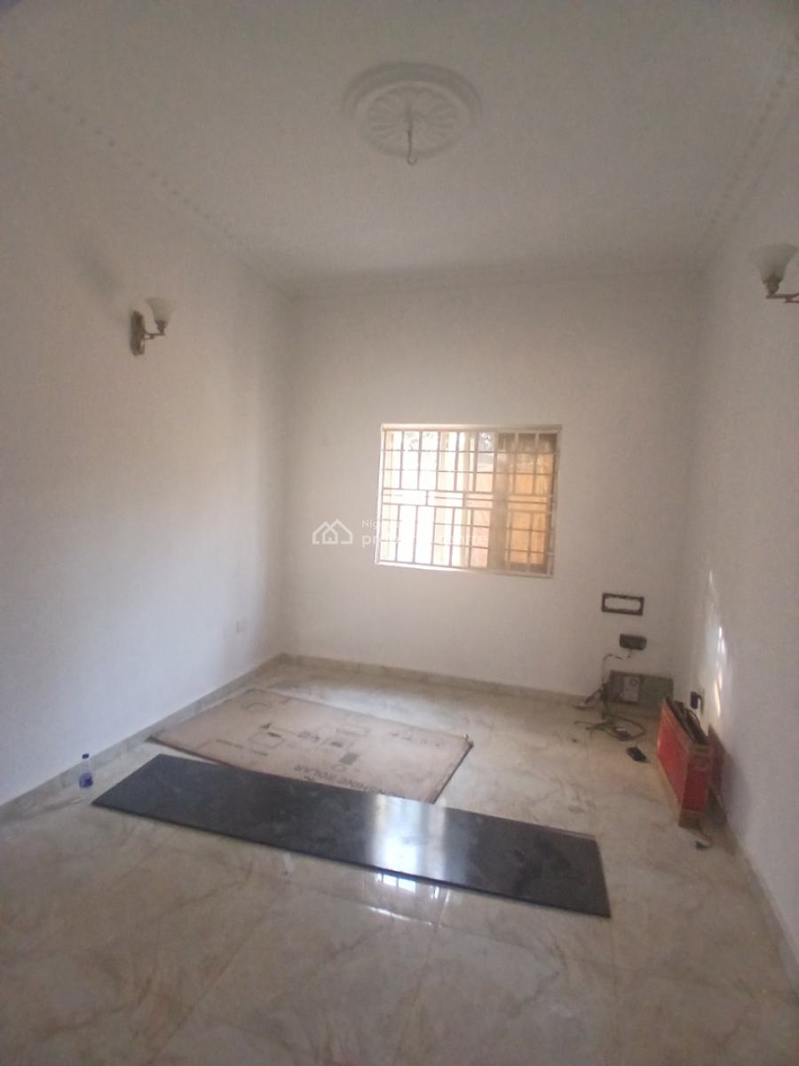 Newly Renovated 2 Bedrooms Flat En Suite, Gaduwa, Abuja, Flat / Apartment for Rent