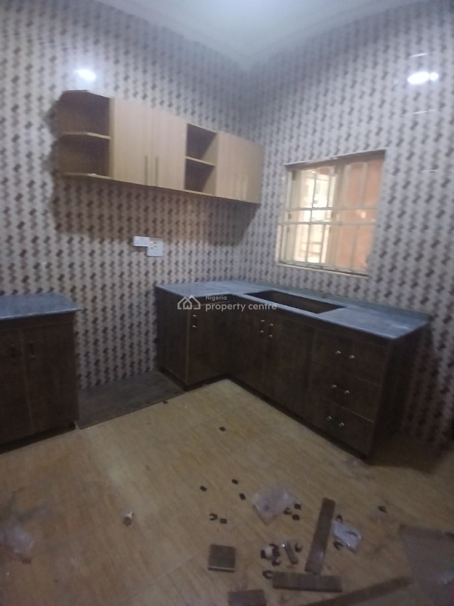 Newly Renovated 2 Bedrooms Flat En Suite, Gaduwa, Abuja, Flat / Apartment for Rent