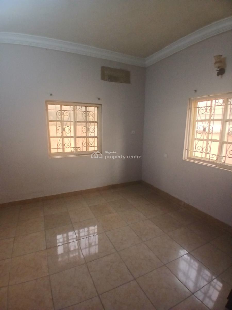 2 Bedrooms Flat En Suite in an Estate, Gaduwa, Abuja, Flat / Apartment for Rent