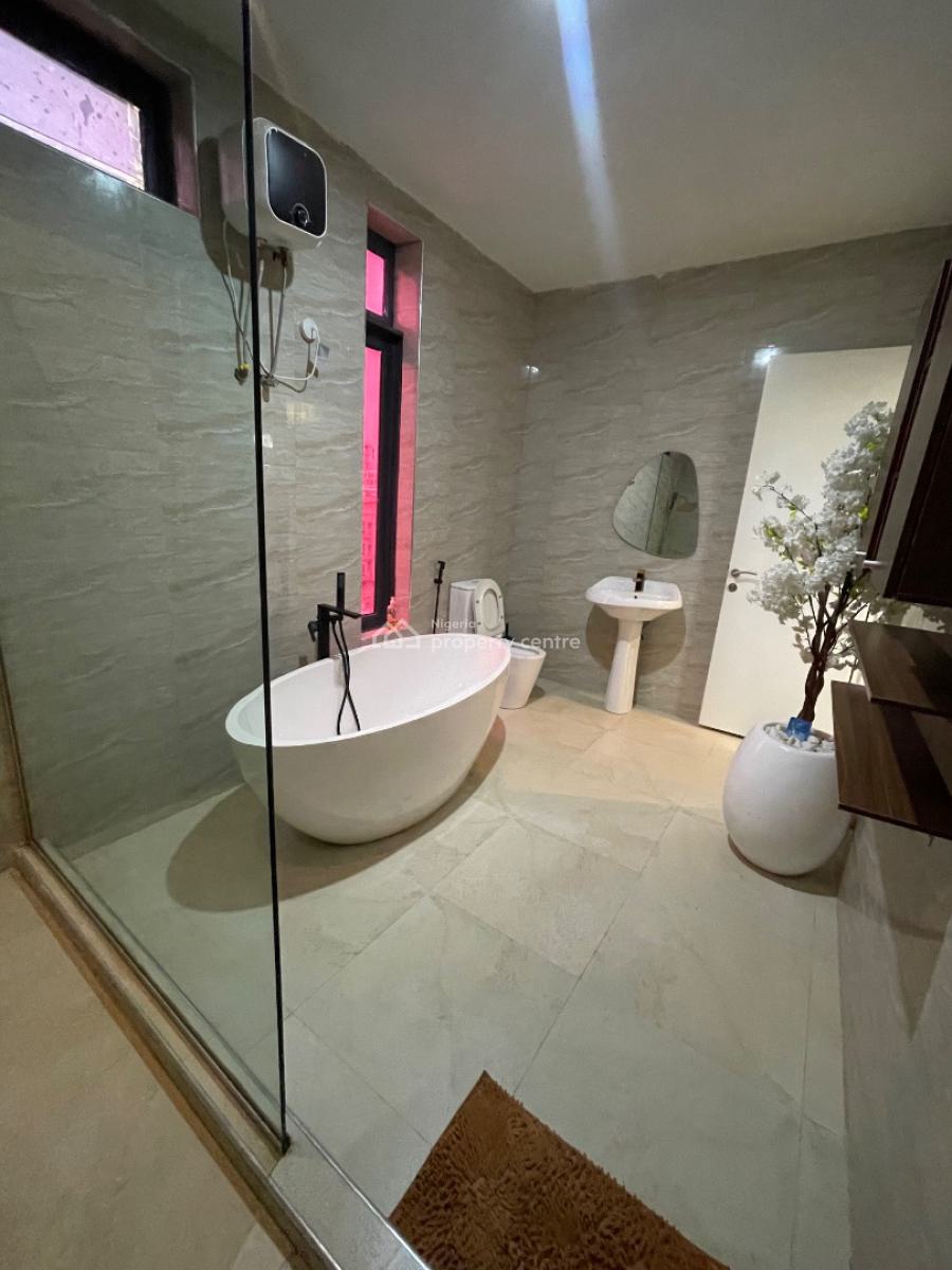 Luxury Fully Furnished 3 Bedroom Apartment, Lekki Phase 1, Lekki, Lagos, Flat / Apartment for Rent