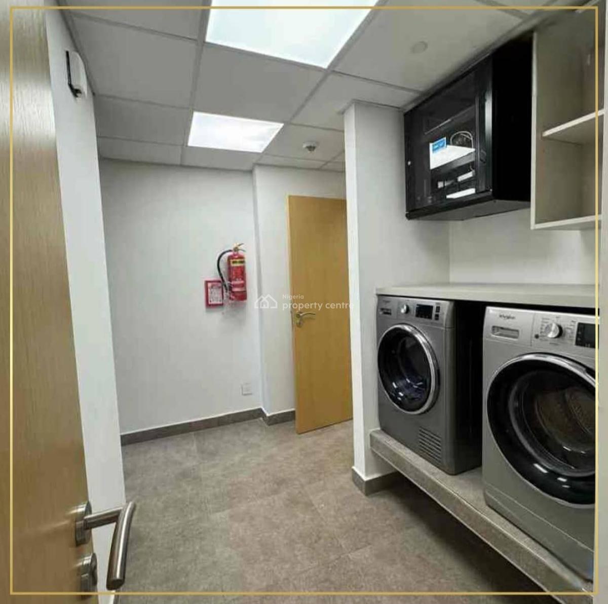 Luxury 3 Bedroom Flat with Bq and Swimming Pool, Off Adeola Odeku, Victoria Island (vi), Lagos, Flat / Apartment for Rent