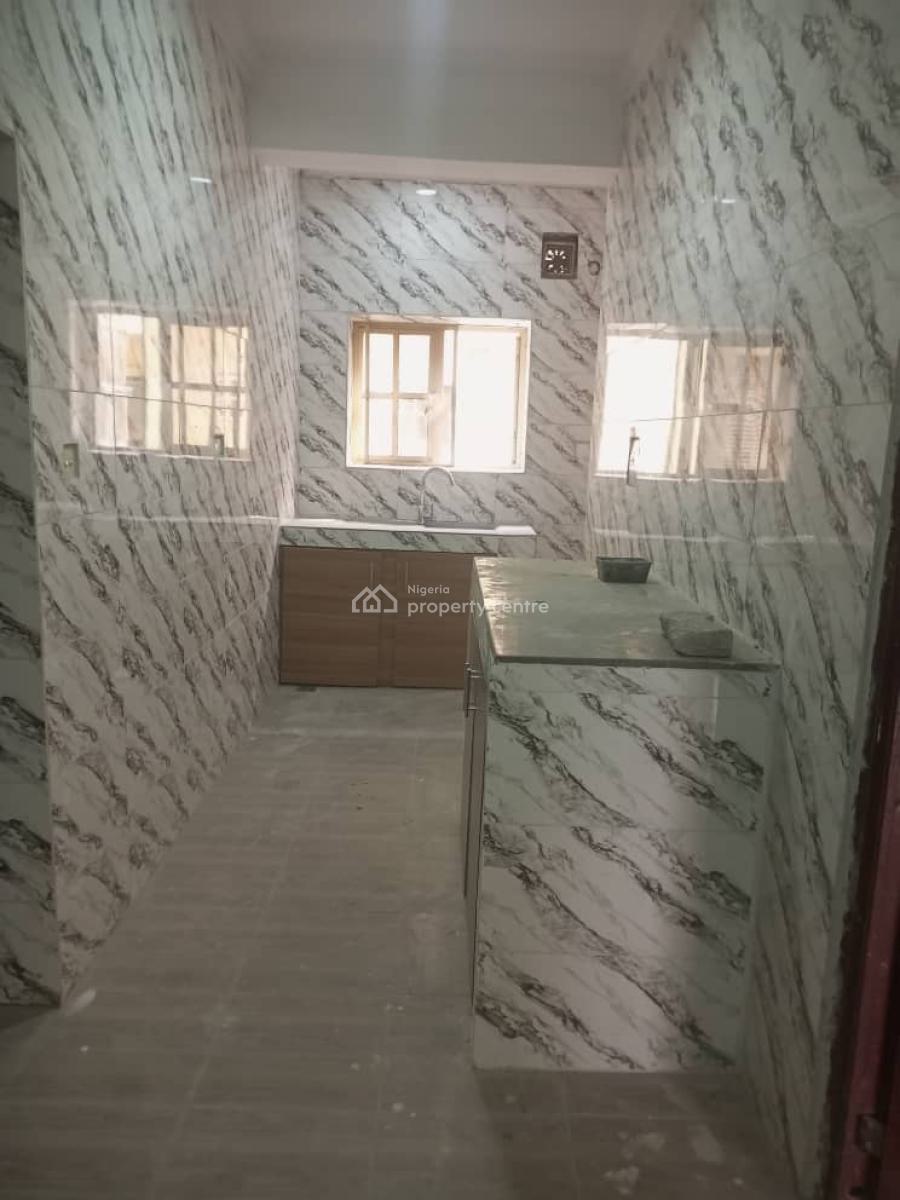 Clean 3bedroom Flat with Bq, Off Kunsela Road, Ikate Elegushi, Lekki, Lagos, Flat / Apartment for Rent