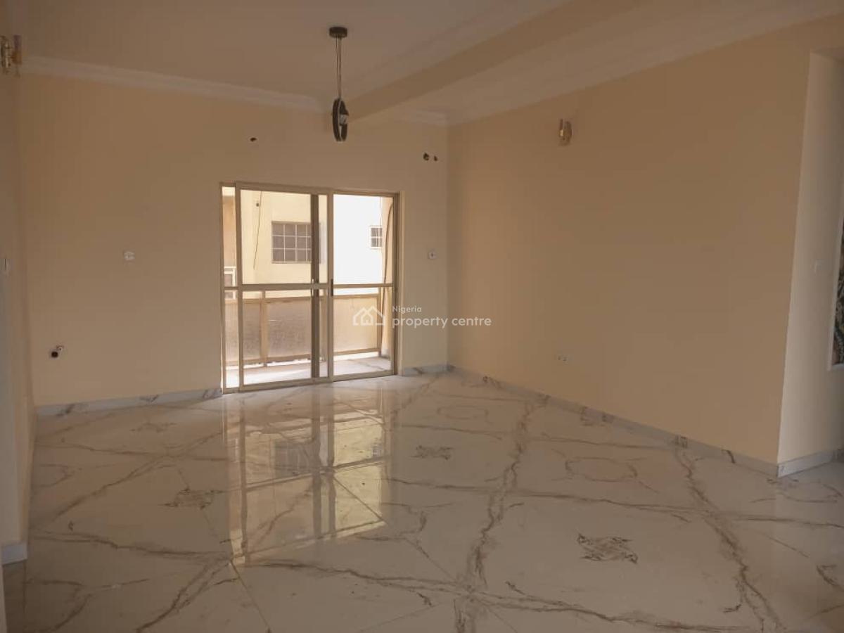 Clean 3bedroom Flat with Bq, Off Kunsela Road, Ikate Elegushi, Lekki, Lagos, Flat / Apartment for Rent