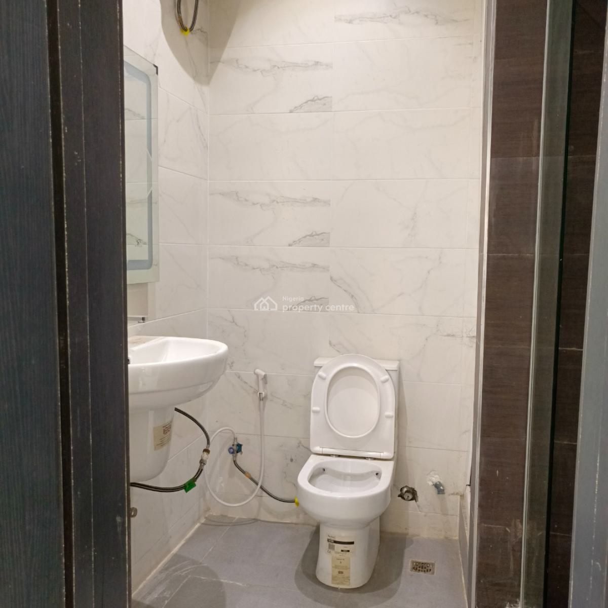 4 Bedroom Terrace with Bq, Off Ilasan Ikate Elegushi Lekki Lagos, Ikate Elegushi, Lekki, Lagos, Terraced Duplex for Rent