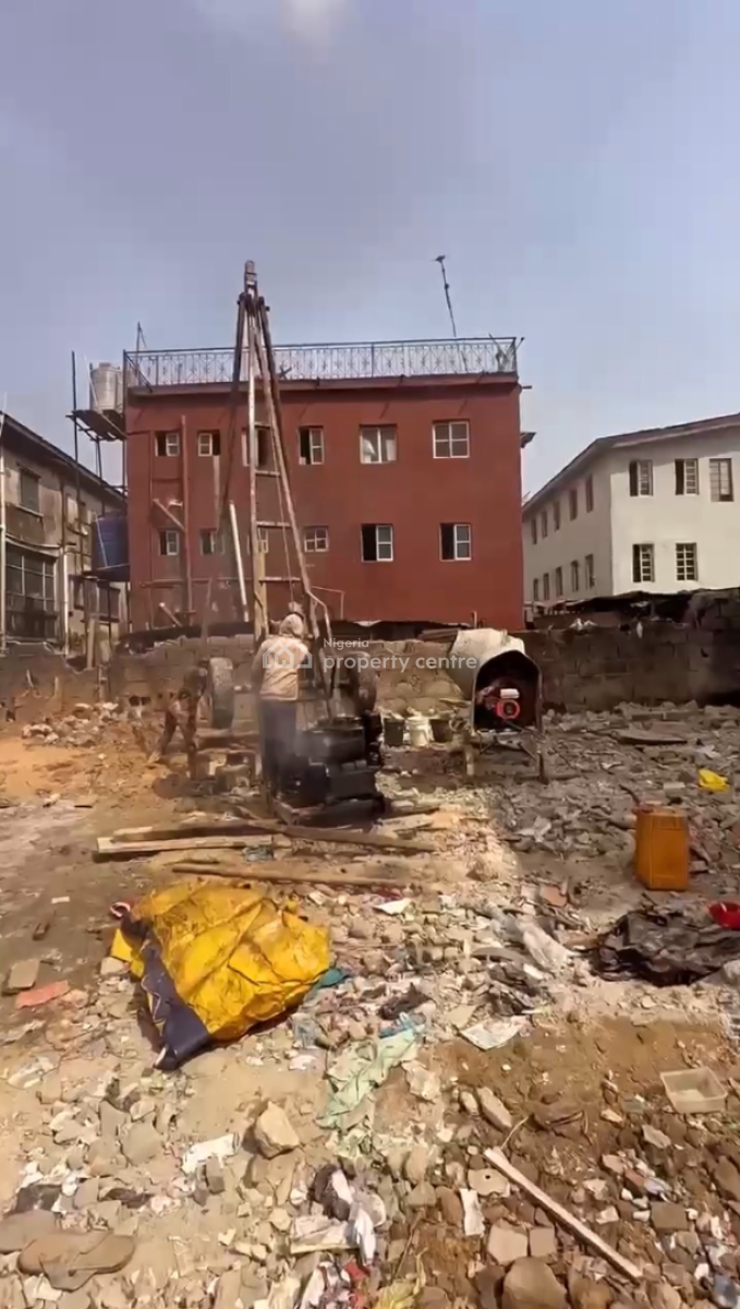 Spacious Studio Apartment, Akoka, Yaba, Lagos, Self Contain (single Rooms) for Sale