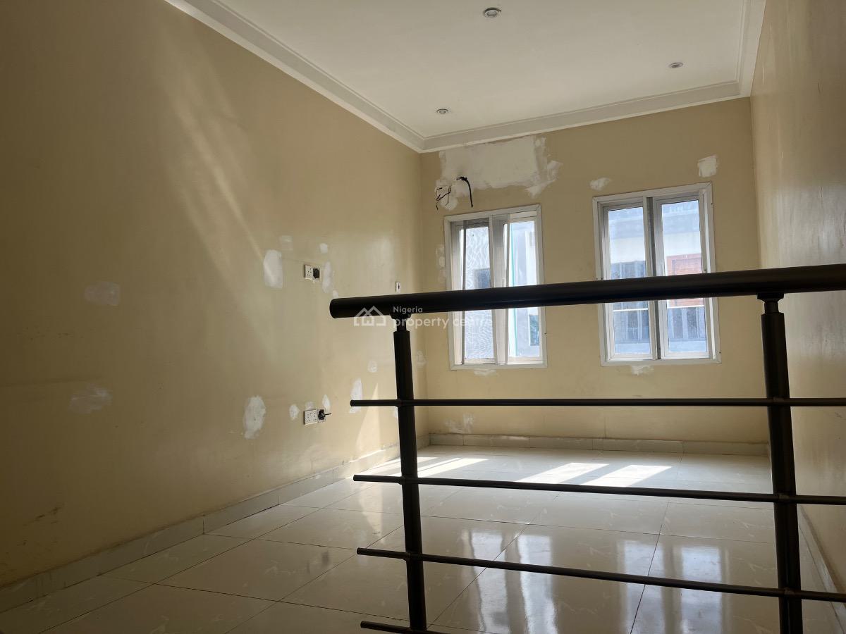 a Well Maintained 4 Bedroom Semi Detached House with a Room Bq, Lekki Phase 1, Lekki, Lagos, Semi-detached Duplex for Rent