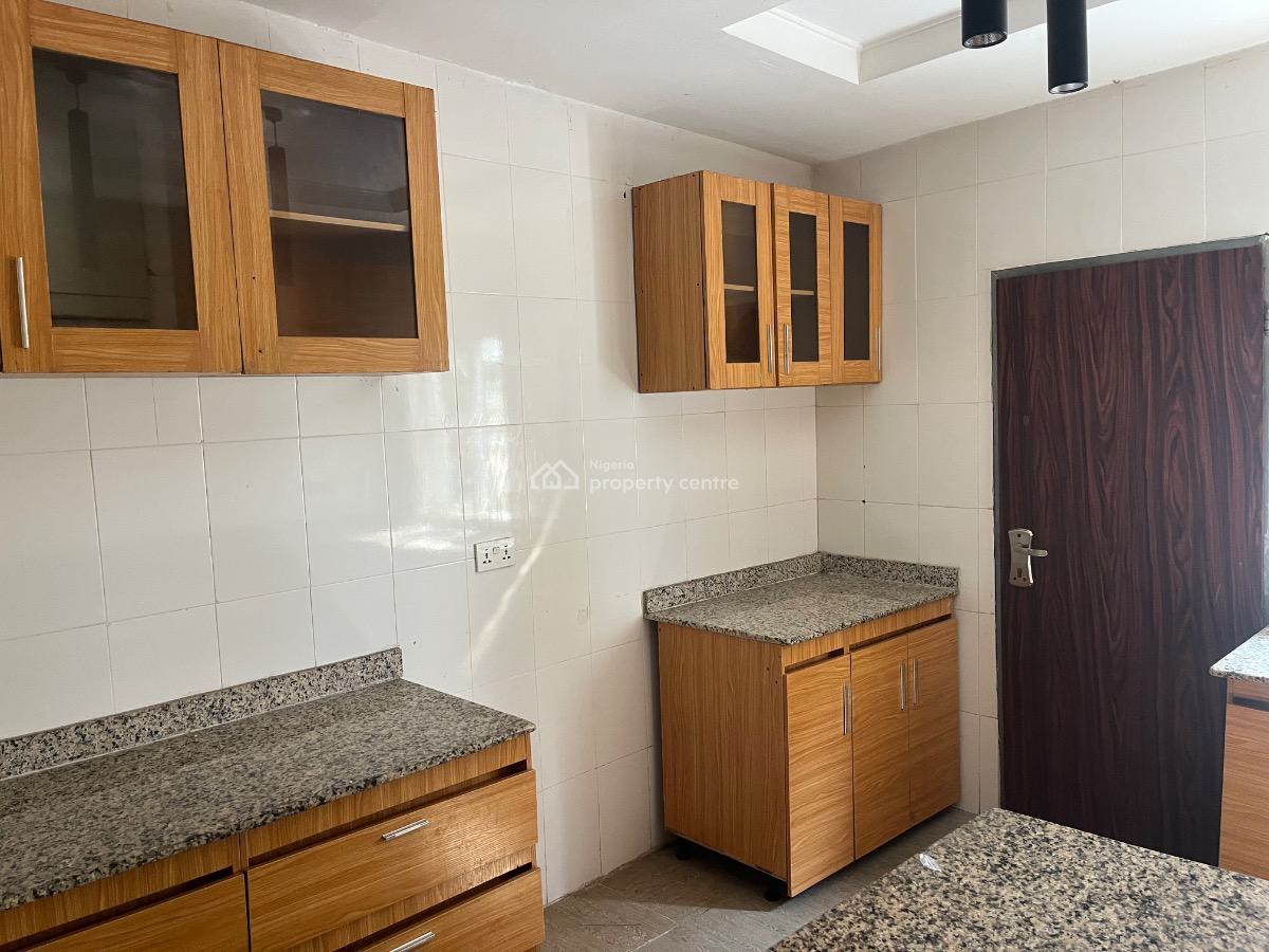 a Well Maintained 4 Bedroom Semi Detached House with a Room Bq, Lekki Phase 1, Lekki, Lagos, Semi-detached Duplex for Rent