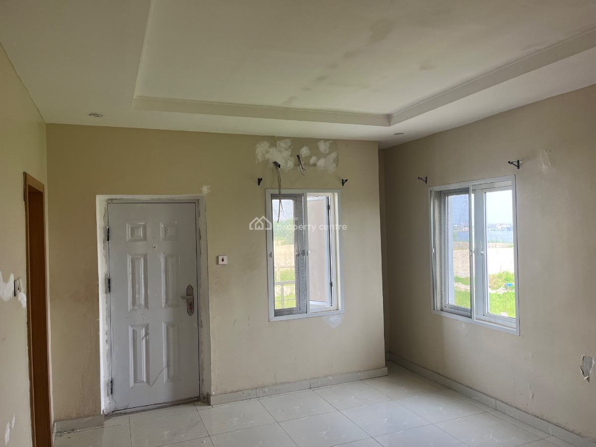 a Well Maintained 4 Bedroom Semi Detached House with a Room Bq, Lekki Phase 1, Lekki, Lagos, Semi-detached Duplex for Rent