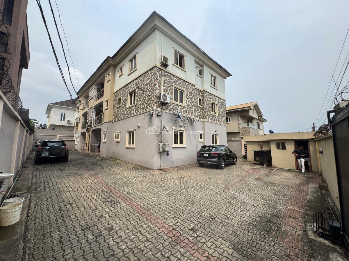 Well Maintained Sharp 3 Bedroom Apartment, Gra Phase 2, Magodo, Lagos, Flat / Apartment for Sale