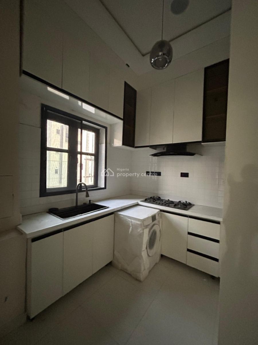 2bedroom Apartment with Bq in a Secured Estate, Lekki Phase 1, Lekki, Lagos, Flat / Apartment for Rent