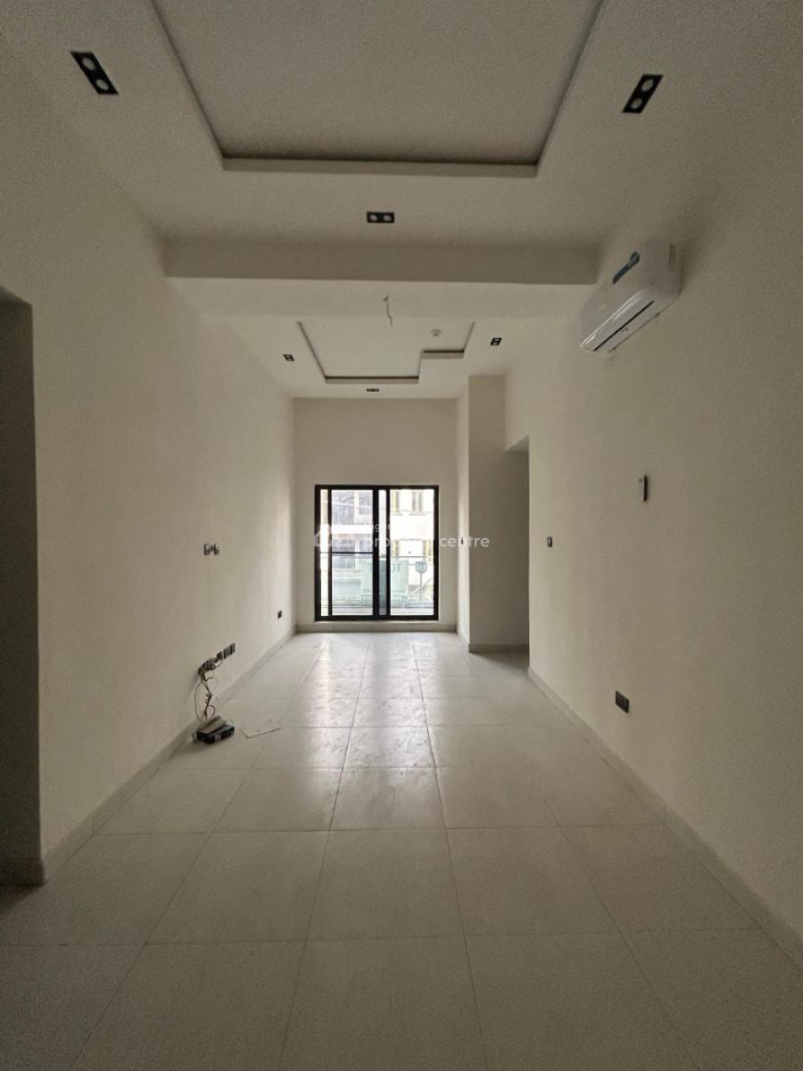 2bedroom Apartment with Bq in a Secured Estate, Lekki Phase 1, Lekki, Lagos, Flat / Apartment for Rent