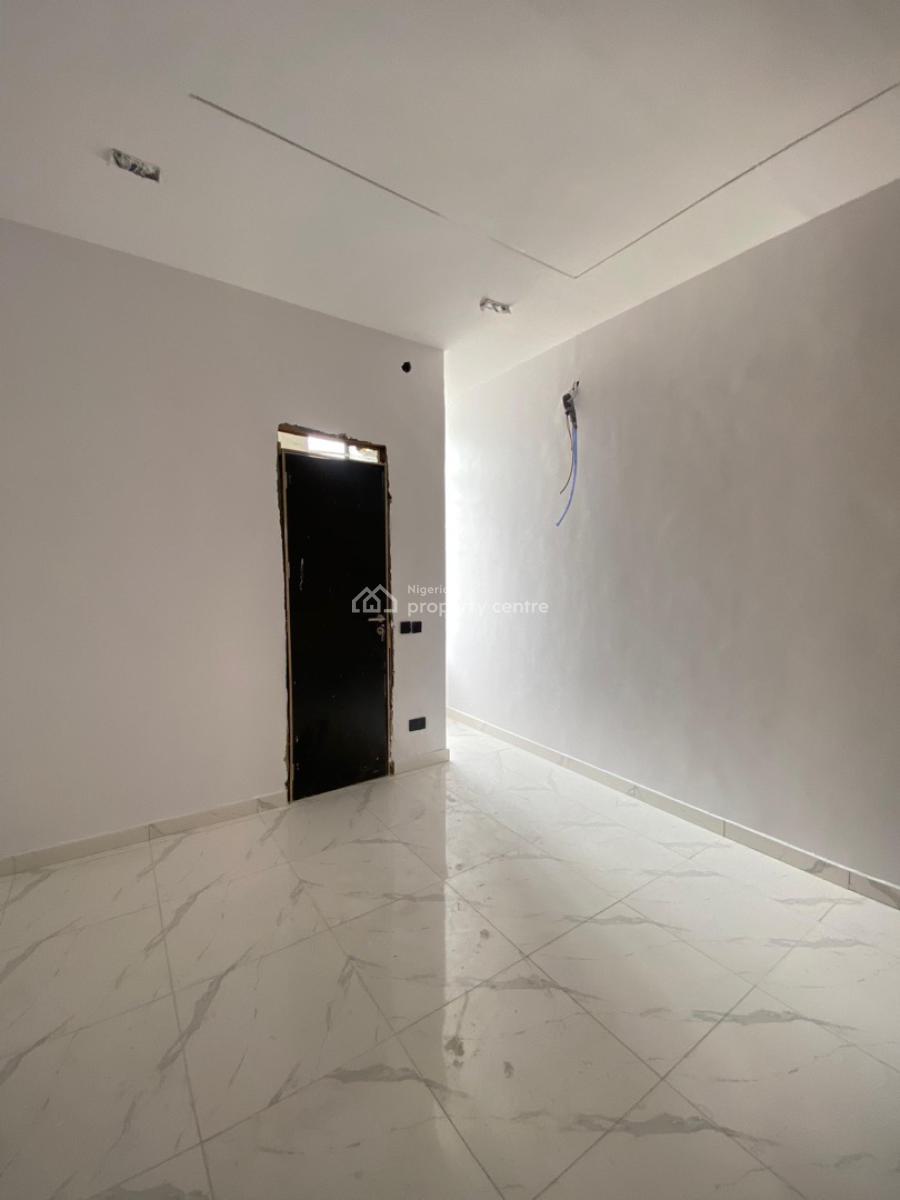 Capacious 5 Bedroom Fully Detached Duplex with Pool & Bq., Ikota, Lekki, Lagos, Detached Duplex for Sale