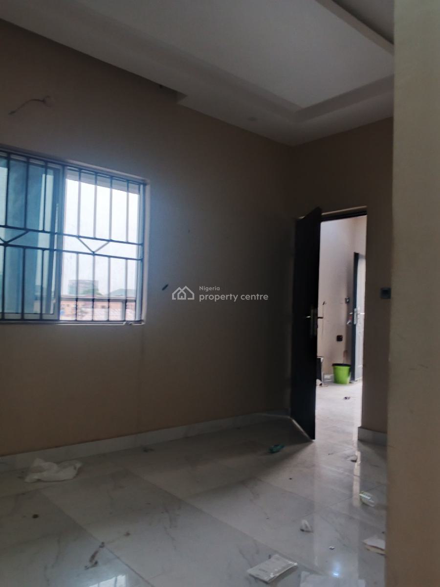 Spacious and Standard Miniflat Available in a Serene Area., Alagomeji, Alagomeji, Yaba, Lagos, Mini Flat (room and Parlour) for Rent