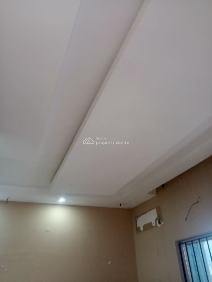 Spacious and Standard Miniflat Available in a Serene Area., Alagomeji, Alagomeji, Yaba, Lagos, Mini Flat (room and Parlour) for Rent