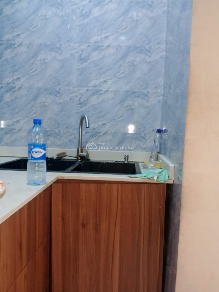 Spacious and Standard Miniflat Available in a Serene Area., Alagomeji, Alagomeji, Yaba, Lagos, Mini Flat (room and Parlour) for Rent