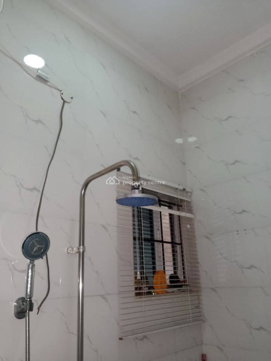 Spacious and Standard Miniflat Available in a Serene Area., Alagomeji, Alagomeji, Yaba, Lagos, Mini Flat (room and Parlour) for Rent