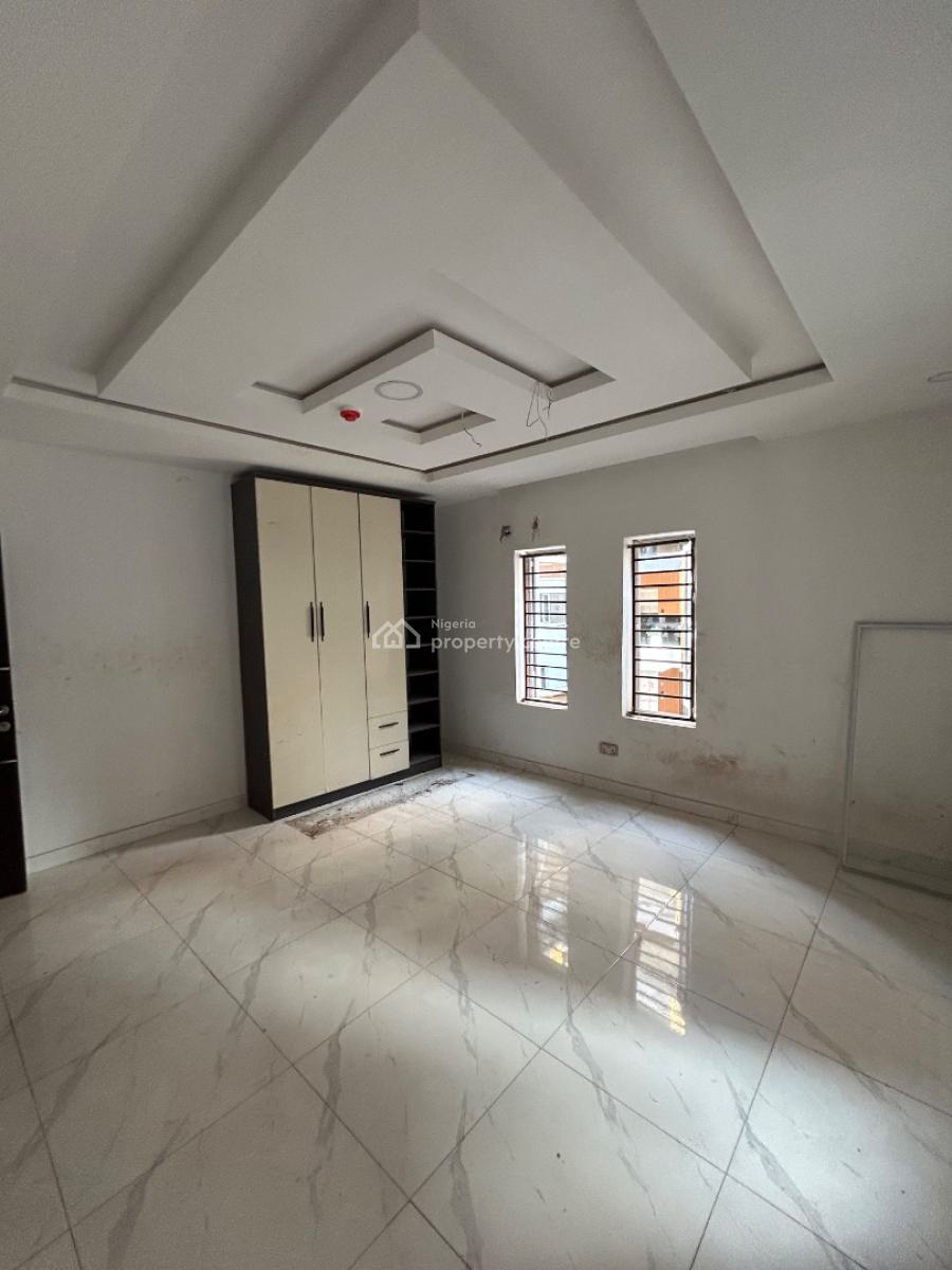 2 Bedroom Apartment with Bq, Lekki Phase 1, Lekki, Lagos, Flat / Apartment for Rent