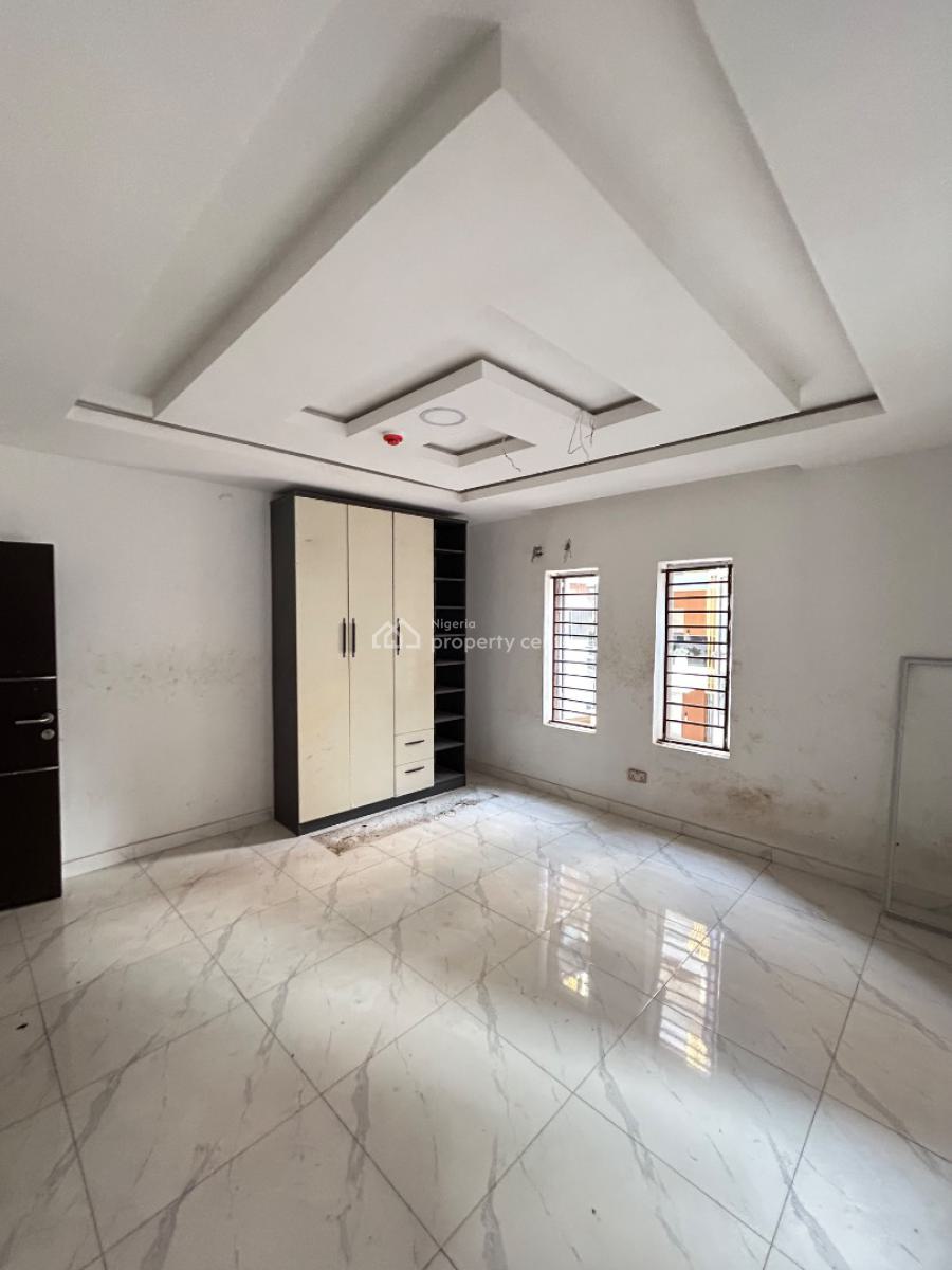 2 Bedroom Apartment with Bq, Lekki Phase 1, Lekki, Lagos, Flat / Apartment for Rent