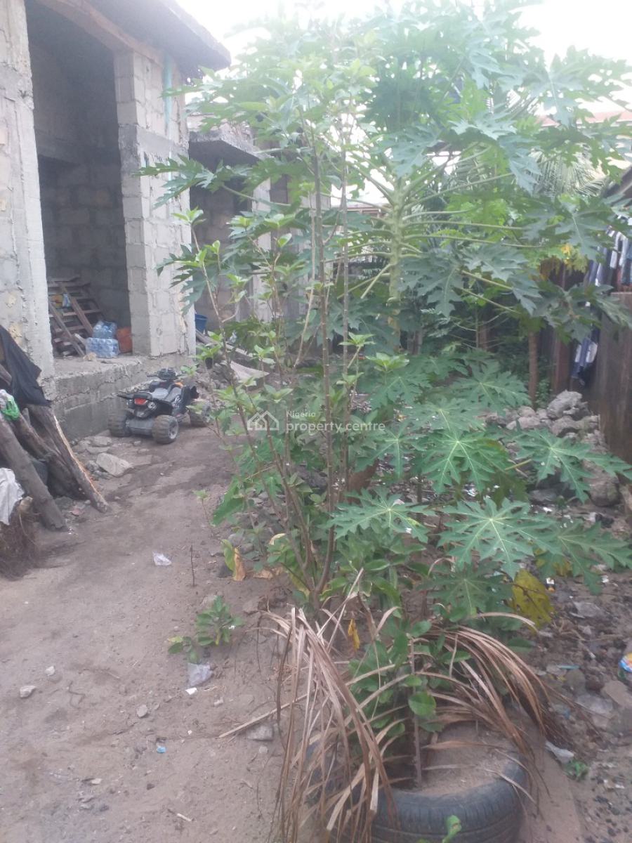 Half Plot of Land Inside United Estate Sangotedo with Structure, United Estate Sangotedo, Sangotedo, Ajah, Lagos, House for Sale
