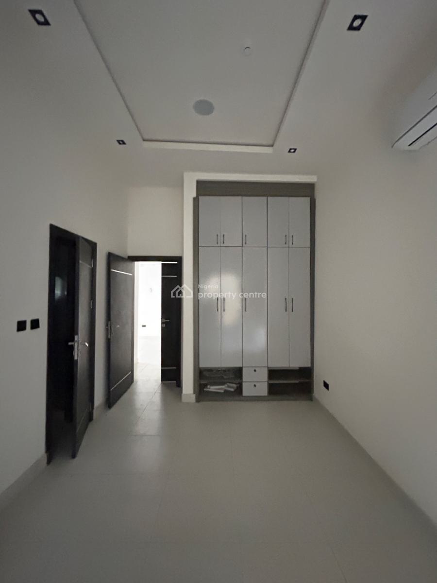 Brand New 2 Bedroom Apartment with Bq, Lekki Phase 1, Lekki, Lagos, Flat / Apartment for Rent