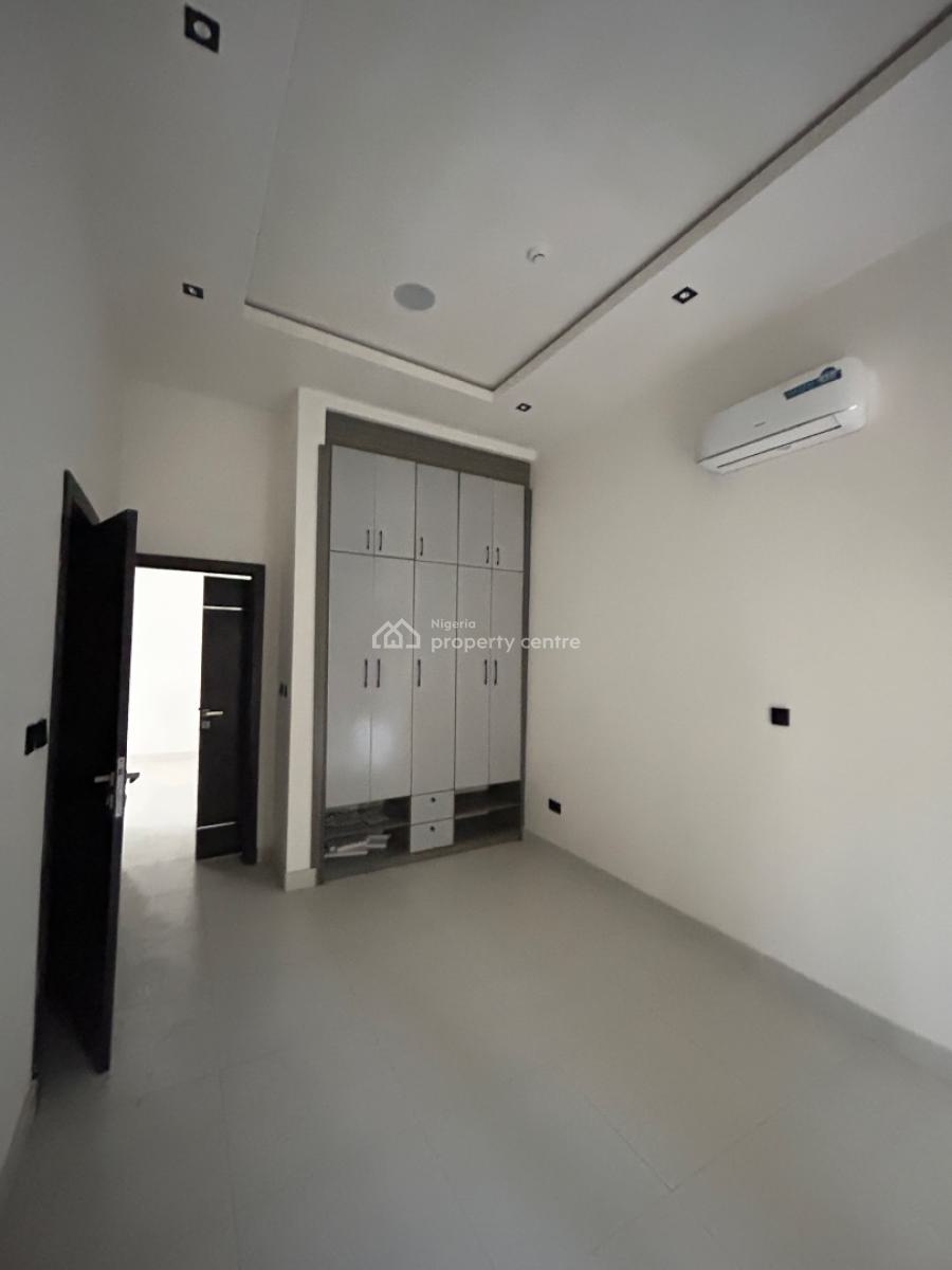 Brand New 2 Bedroom Apartment with Bq, Lekki Phase 1, Lekki, Lagos, Flat / Apartment for Rent