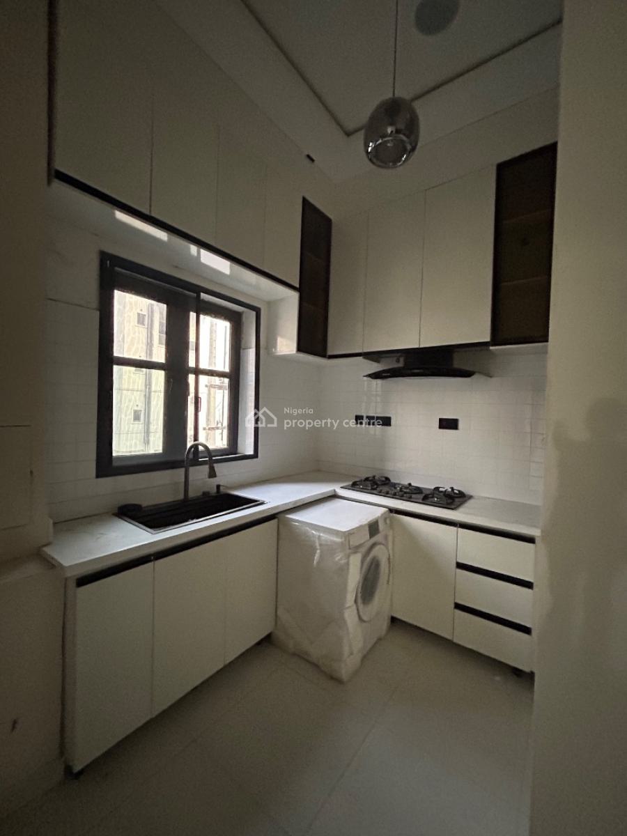 Brand New 2 Bedroom Apartment with Bq, Lekki Phase 1, Lekki, Lagos, Flat / Apartment for Rent