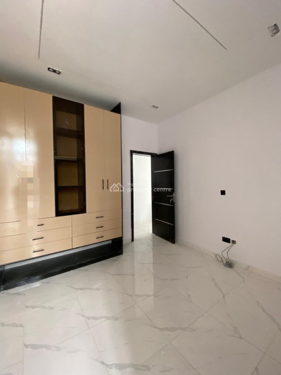 Capacious 5 Bedroom Fully Detached Duplex with Pool & Bq., Ikota, Lekki, Lagos, Detached Duplex for Sale