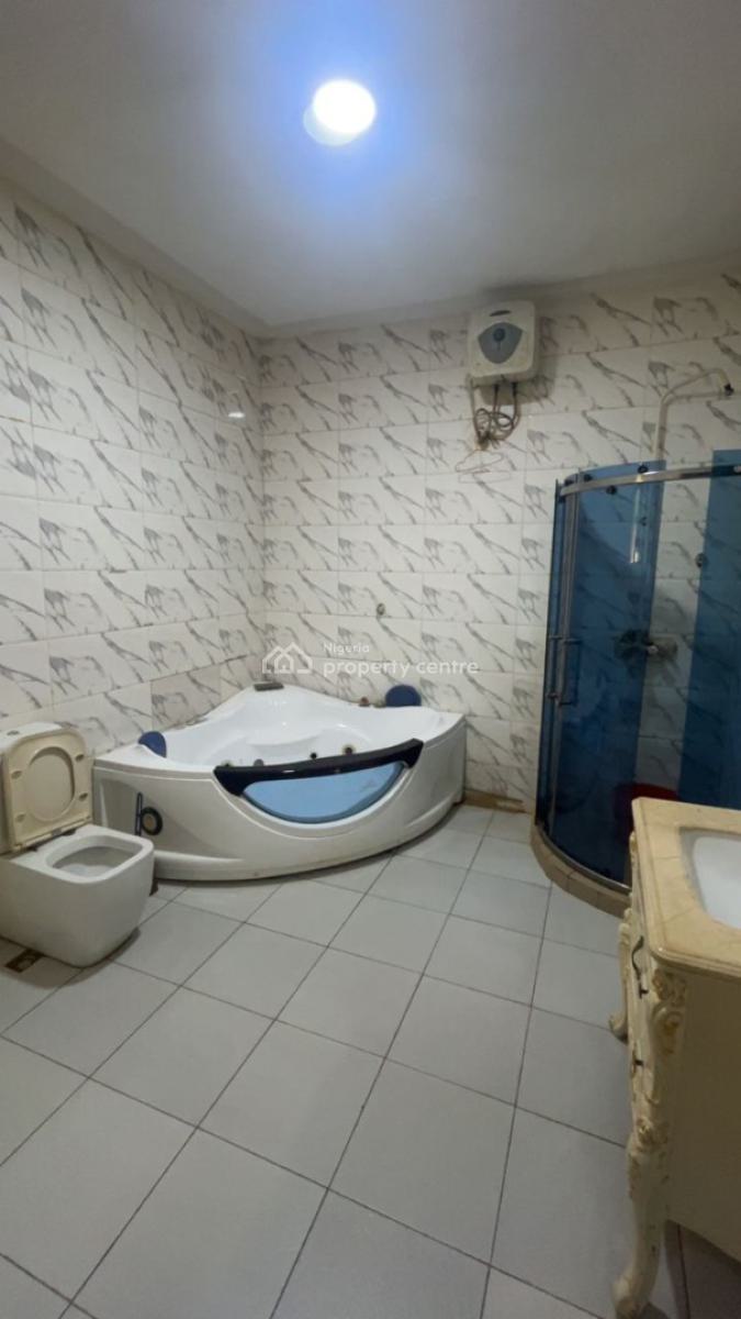 Monthly Furnished Single Room, Off Kunsela Road, Ikate, Lekki, Lagos, Flat / Apartment for Rent