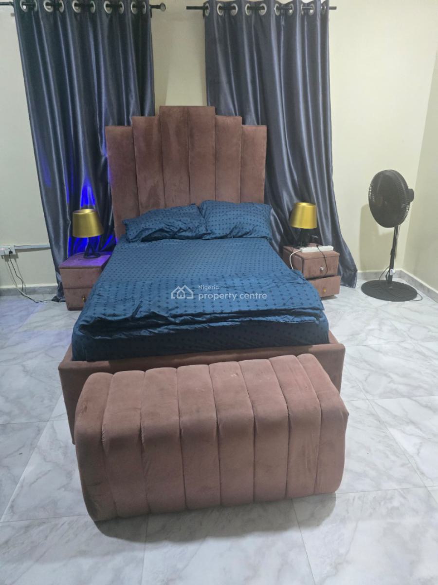 Monthly Furnished Single Room, Off Kunsela Road, Ikate, Lekki, Lagos, Flat / Apartment for Rent
