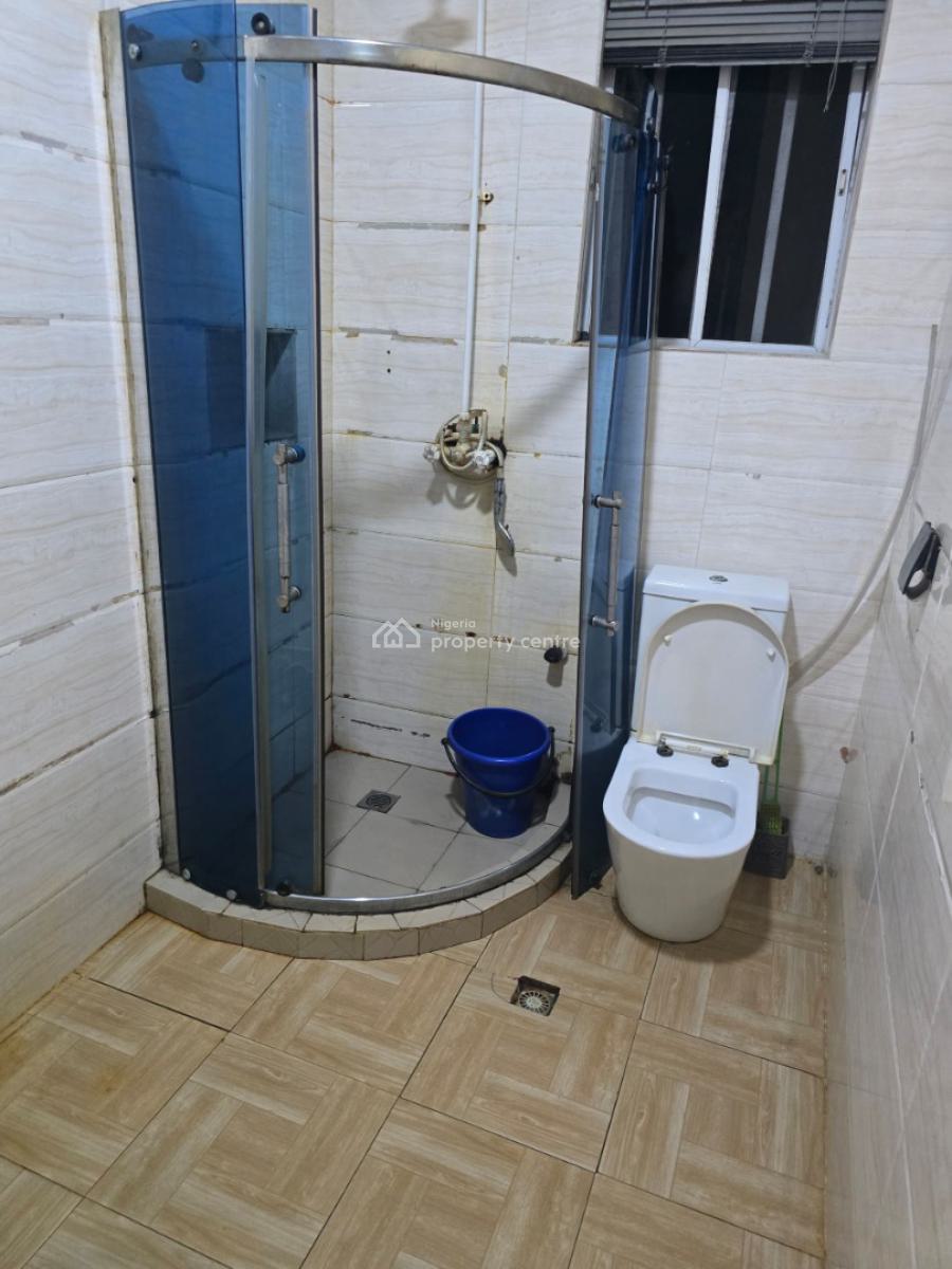 Monthly Furnished  Single Room with 2 Bed in It, Off Kunsela, Ikate Elegushi, Lekki, Lagos, Flat / Apartment for Rent