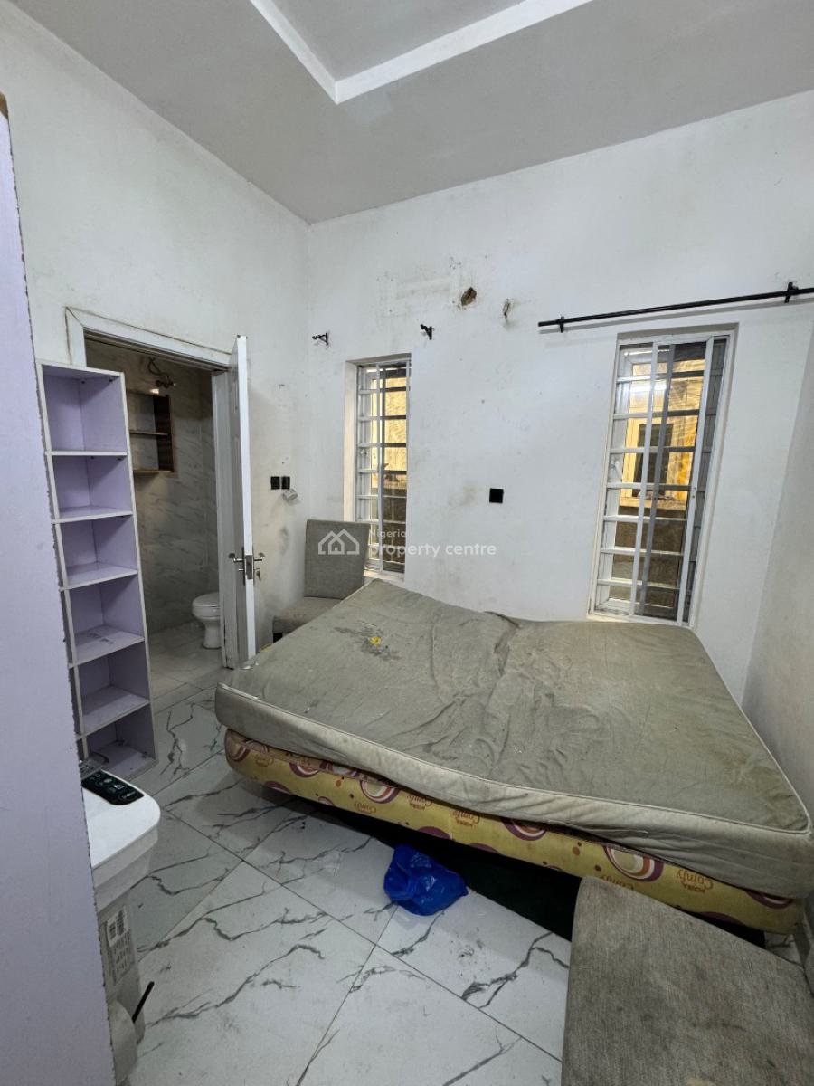 Self Contain, Chevy View Estate, Lekki Expressway, Lekki, Lagos, Self Contain (single Rooms) for Rent