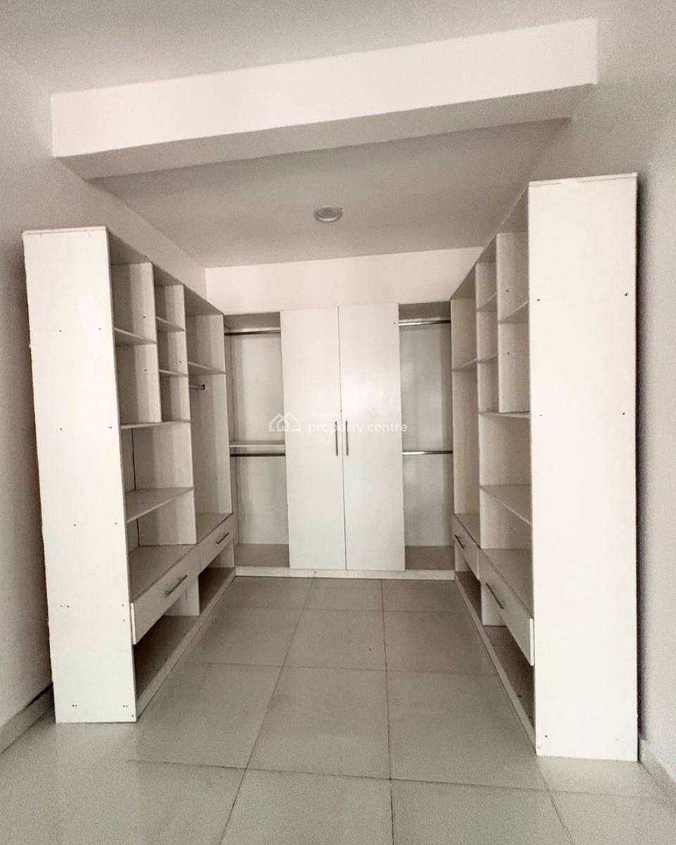 Well Spaced 4 Bedroom Terrace with Pool & Gym, Serviced 4 Bedroom Duplex for Rent, Ologolo, Lekki, Lagos, Terraced Duplex for Rent