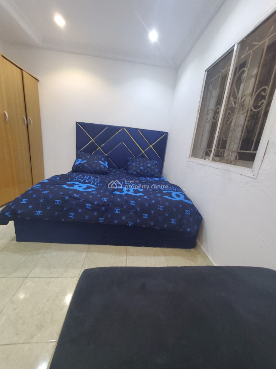 *luxurious Furnished & Serviced 1bedroom Flat with 2 Toilets, By Berger Clinic, Life Camp, Abuja, Mini Flat (room and Parlour) for Rent