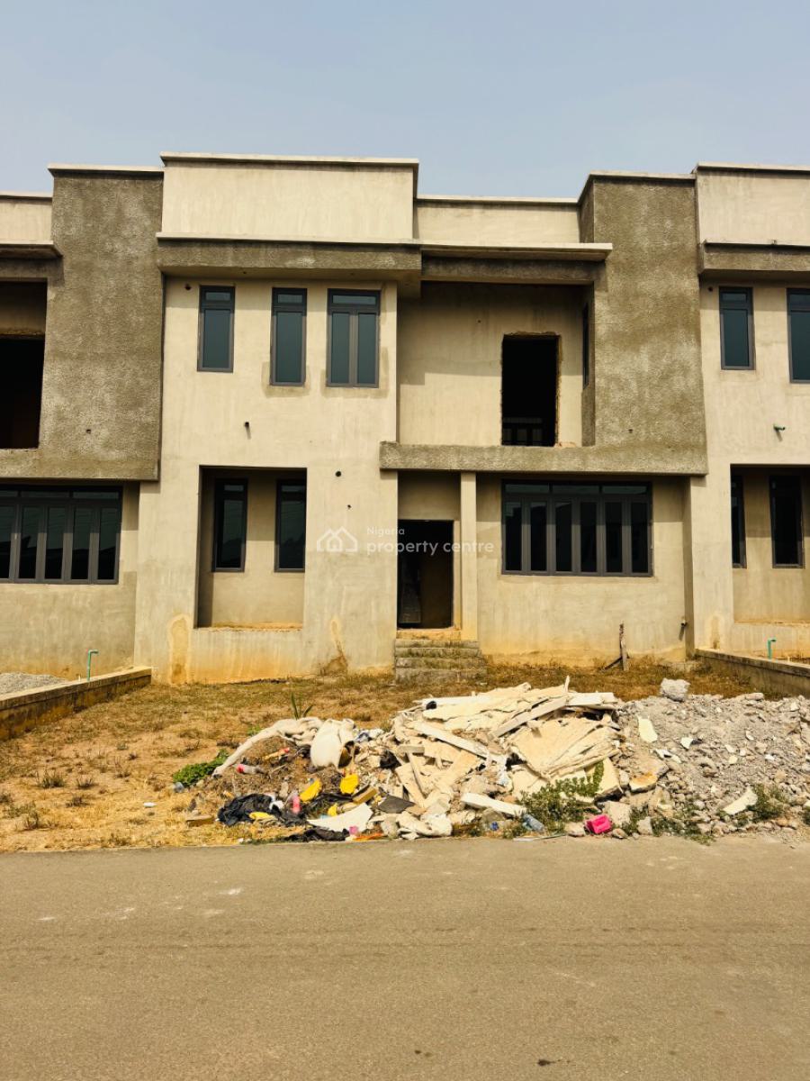 Just Listed  Prime  Investment Opportunity, Dantata Estate, Gwarinpa, Abuja, Terraced Duplex for Sale