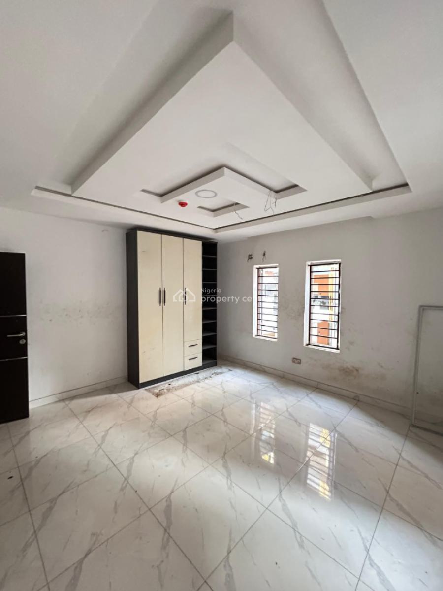 Brandnew 2bedroom Apartment with Bq, Swimming Pool, Gym and Elevator, Lekki Phase 1, Lekki, Lagos, Flat / Apartment for Rent