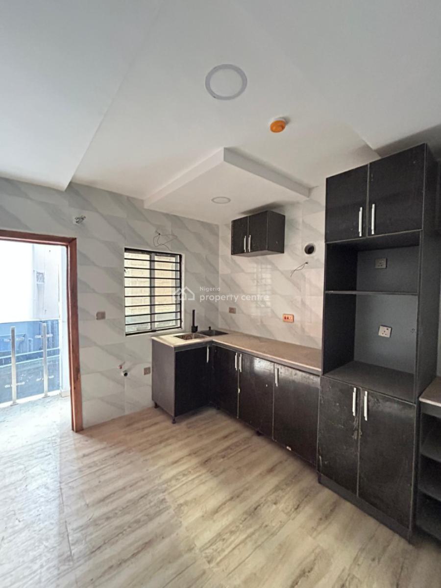 Brandnew 2bedroom Apartment with Bq, Swimming Pool, Gym and Elevator, Lekki Phase 1, Lekki, Lagos, Flat / Apartment for Rent