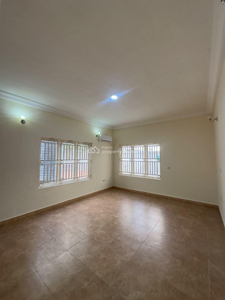 Well Spacious 3bedroom Apartment and a Bq, Off Oladimeji Alo, Lekki Phase 1, Lekki, Lagos, Flat / Apartment for Rent
