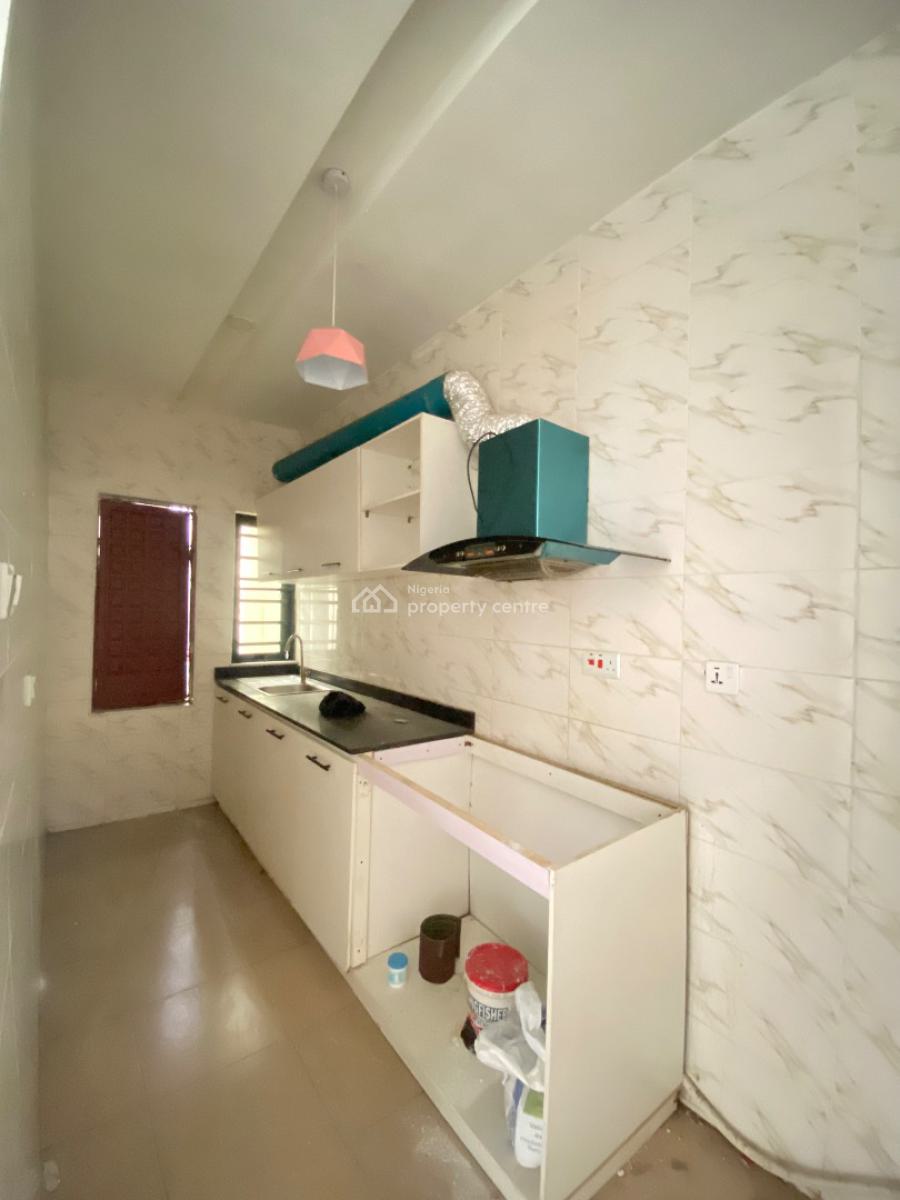 2 Bedroom Apartment, Ologolo, Ologolo, Lekki, Lagos, Flat / Apartment for Rent